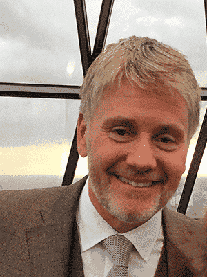Paul-Vicary-Director-300x400 Paul-Vicary-Director-300x400