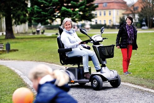 Sunrise S425 Mobility Scooter active lifesytle Sunrise S425 Mobility Scooter active lifesytle